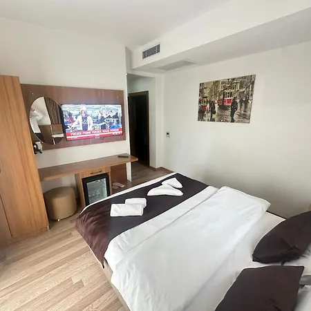 La Sera Hotell 4*
