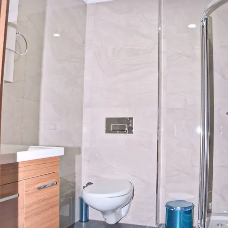 La Sera Hotel 4*