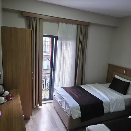 La Sera Hotel 4*